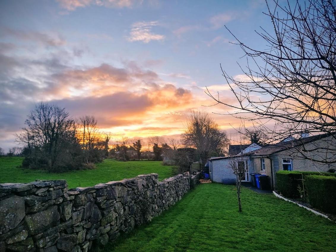 Annie Dee'S Guest Accommodation Ballygowan ภายนอก รูปภาพ